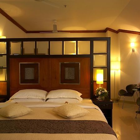 Nani Hotel Коллам Экстерьер фото